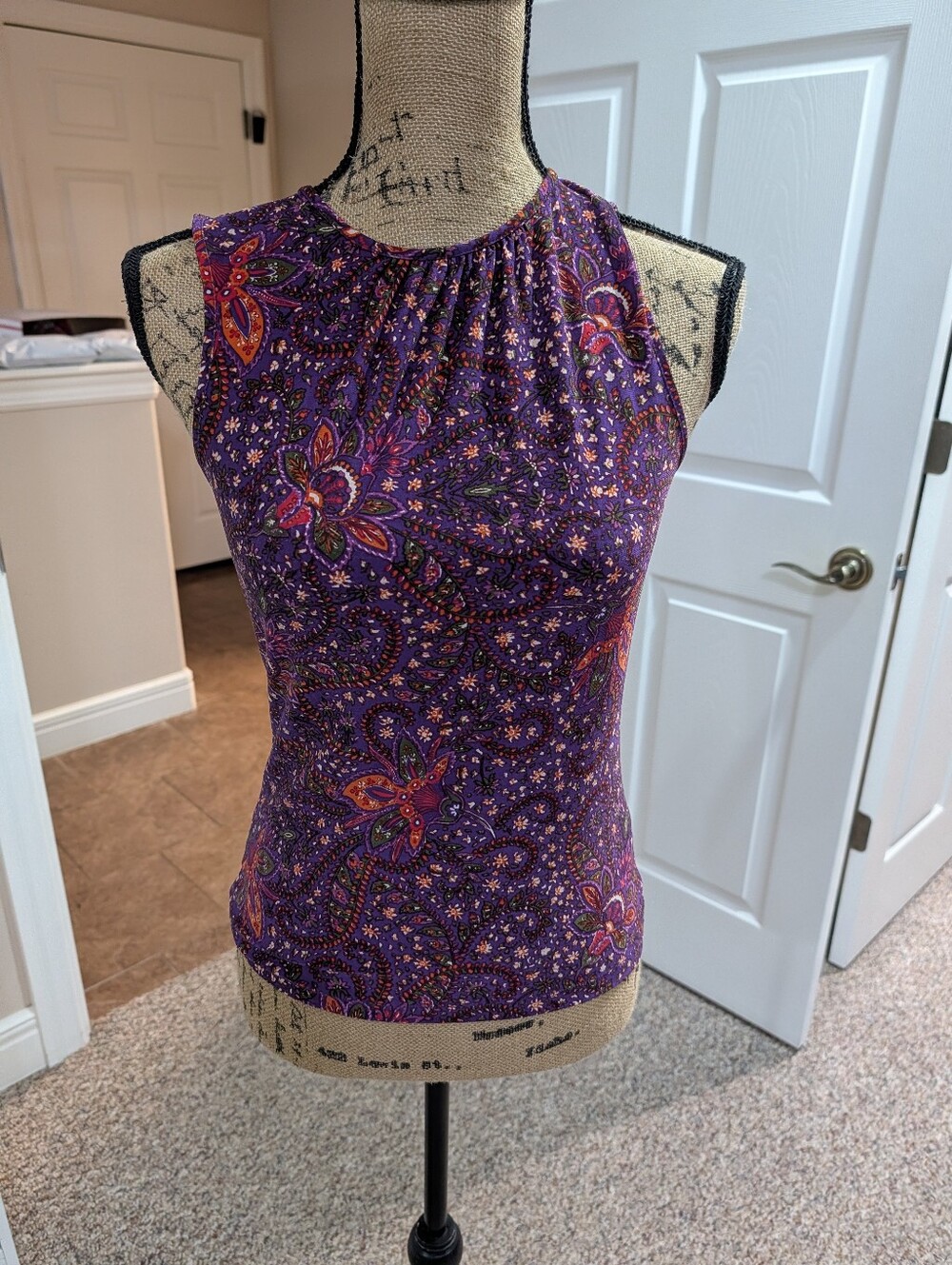 Chaps Purple Paisley Sleeveless Tank Top